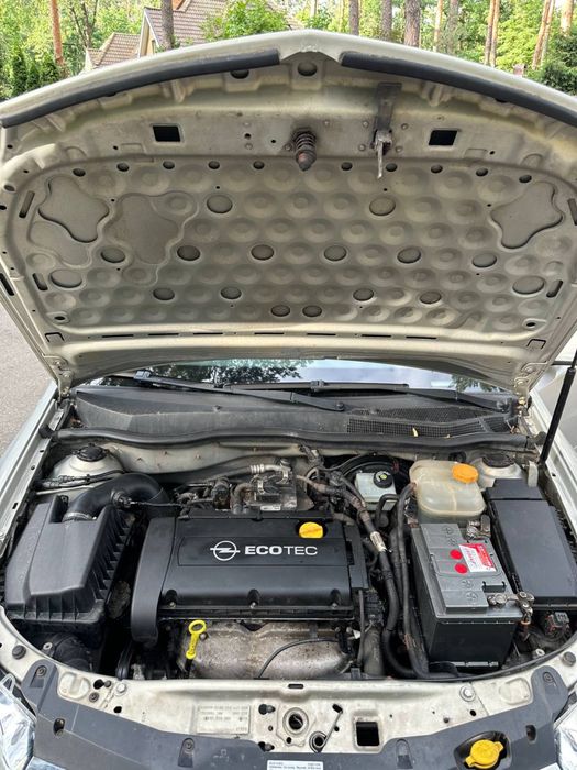 Продам свіжопригнаний Opel Astra H