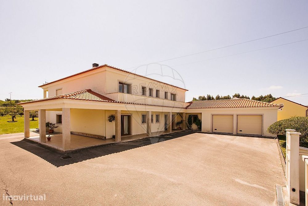 Moradia T5 para venda