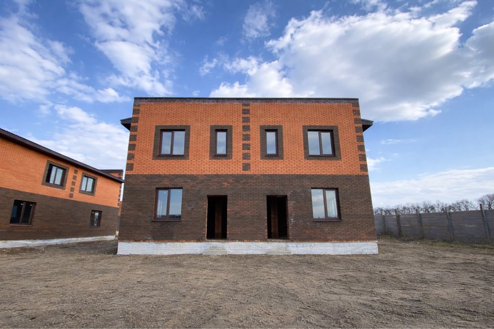 Продаж квадрадуплекса
