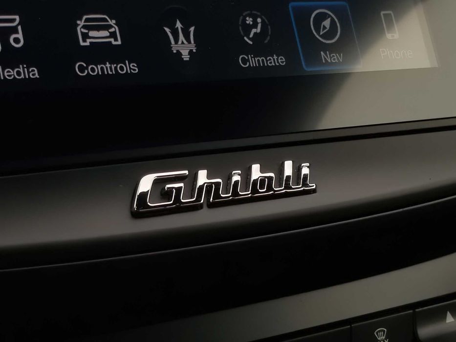 Maserati Ghibli      2019