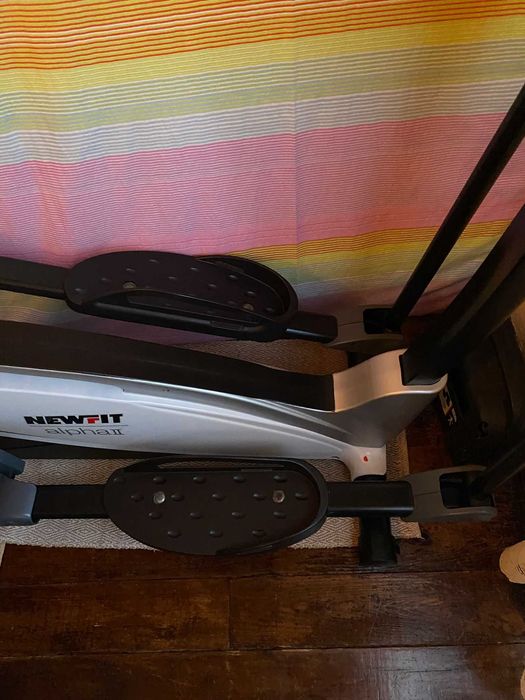 Bicicleta Elíptica NewFit Alpha II