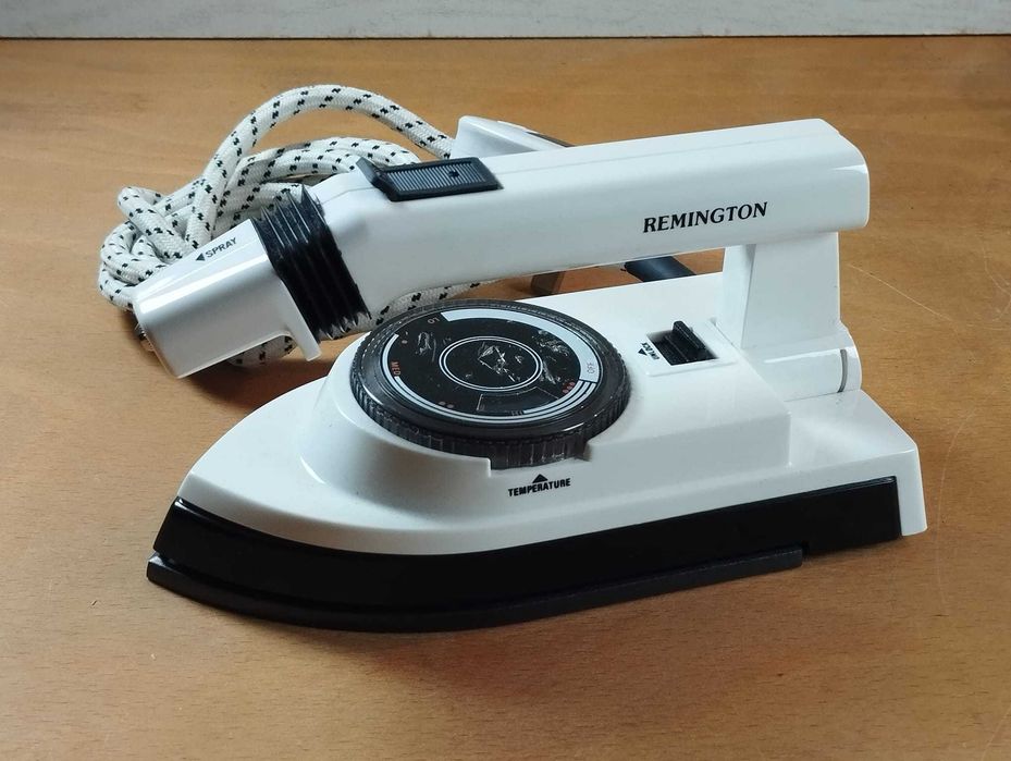 Ferro Engomar de Viagem - Remington