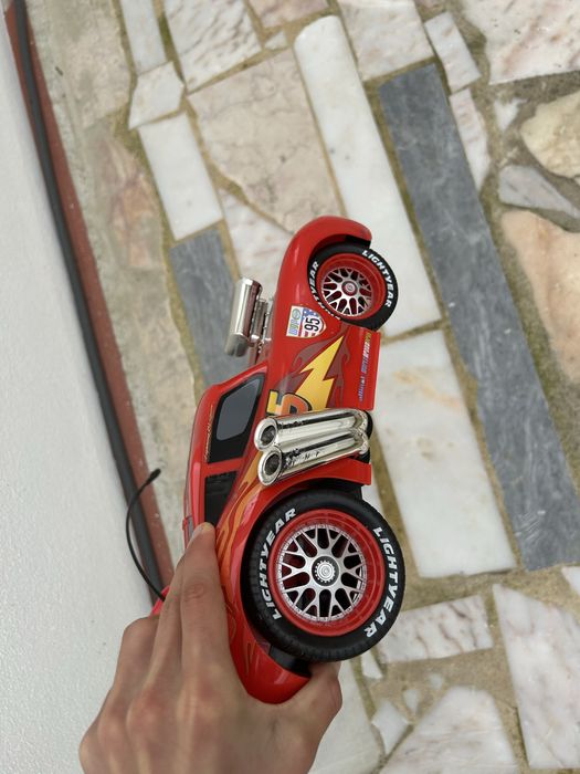 Carro telecomandado do faisca mcqueen