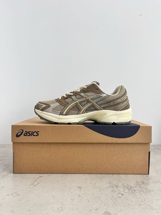 Жіночі кросівки Asics