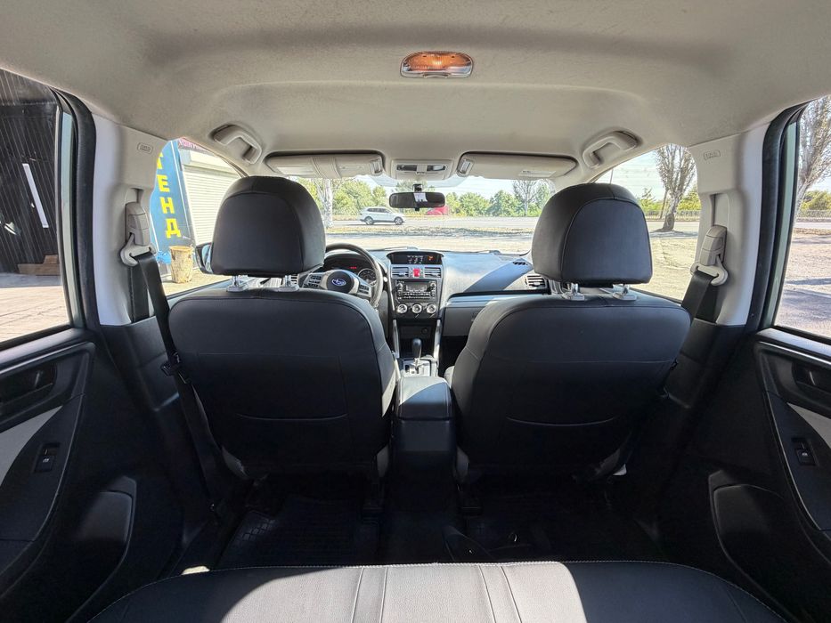 Продам Subaru Forester 2015 год, 2.5 бензин