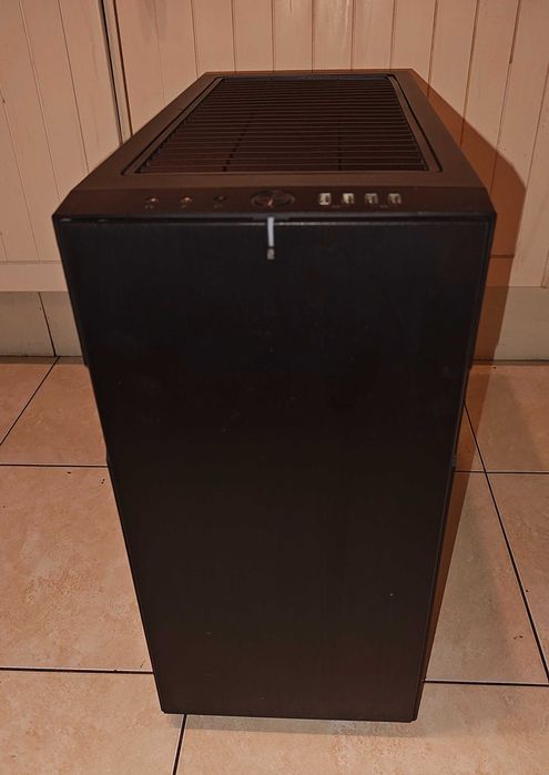 Komputer Fractal R6 / MSI X299 / Corsair 850W / AiO - Stan Nieznany / Części