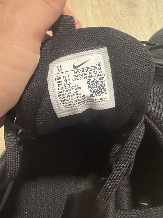 Nike кросівки 37,5р