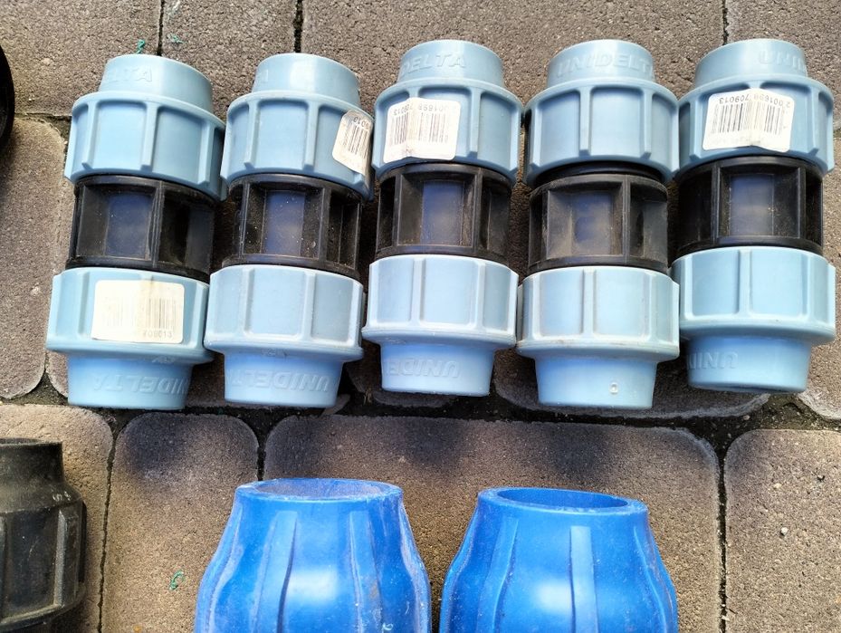 Муфти з'єднувальні,тройники