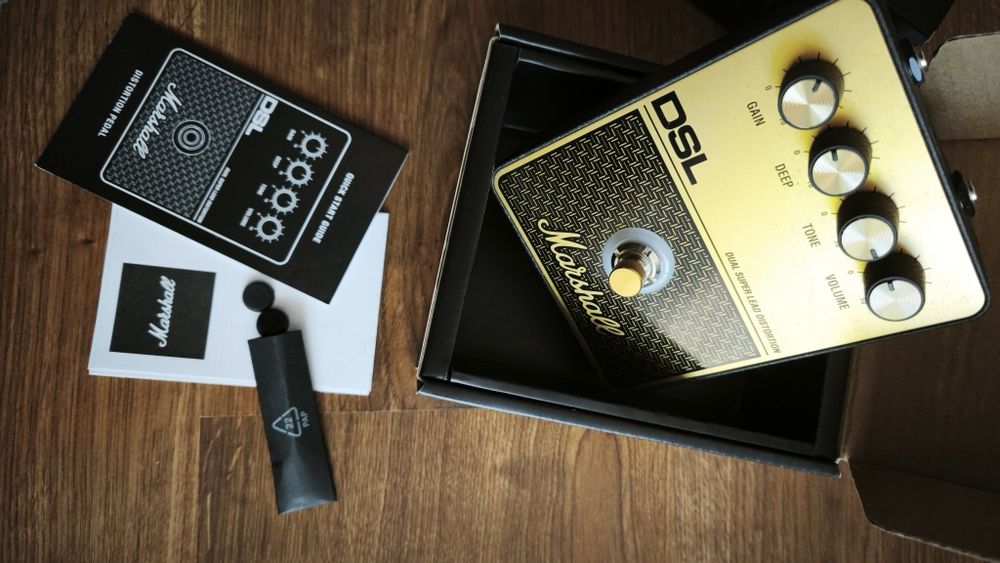 Marshall distortion pedal DSL iconic Amp series