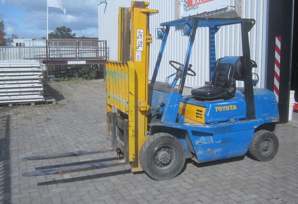 Toyota Clark.Linde.Hyster.Mitsubishi.Still.Import  Import transport
