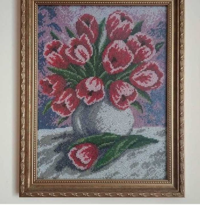 Картина-вишивка бісером Тюльпани