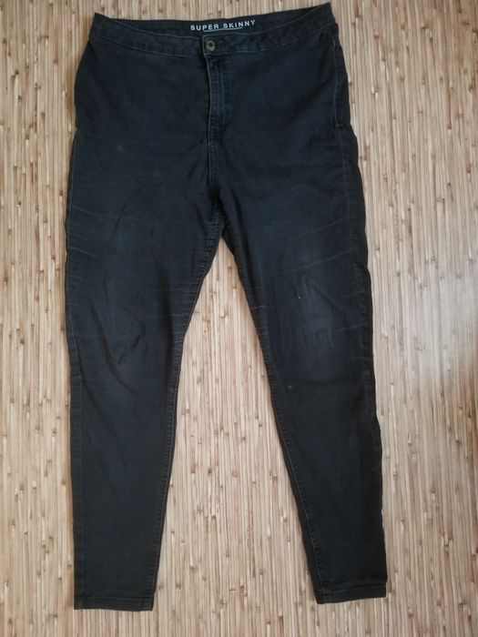 Жіночі базові джинси