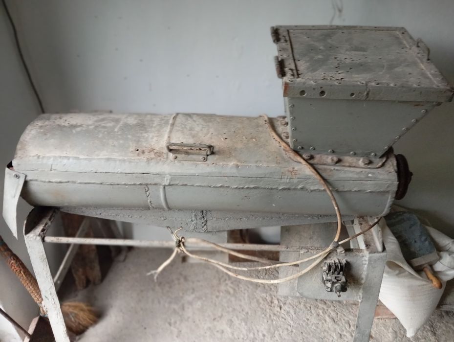 Продам кукурудзяну теребілку. 0-6-6-6-4-0-2-3-2-6.