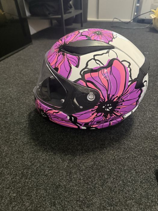 Capecete com luvas mulher