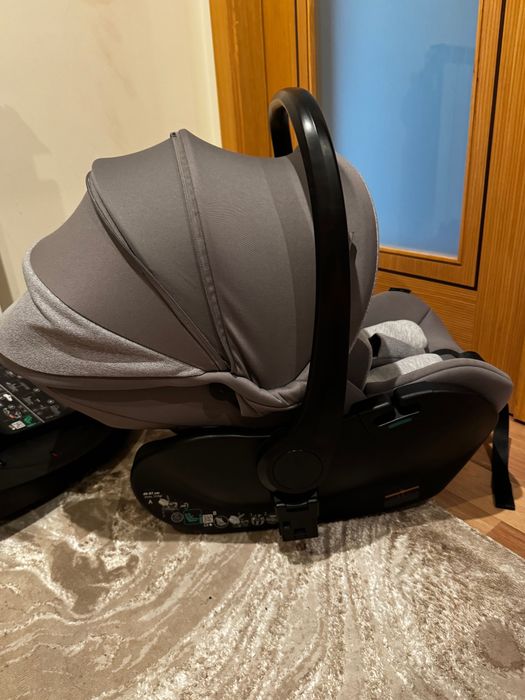 Chicco First Seat Recline i-Size + Base Full 360 Isofix