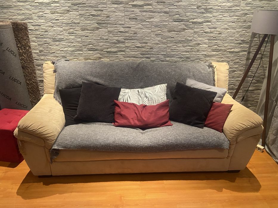 Sofa 3 lugares beje
