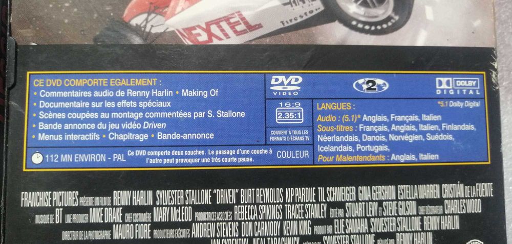 Descida ao centro da terra Luke Perry Driven Stallone Leg PT