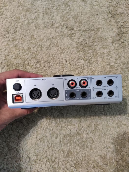 Komplete Audio 6 MK1