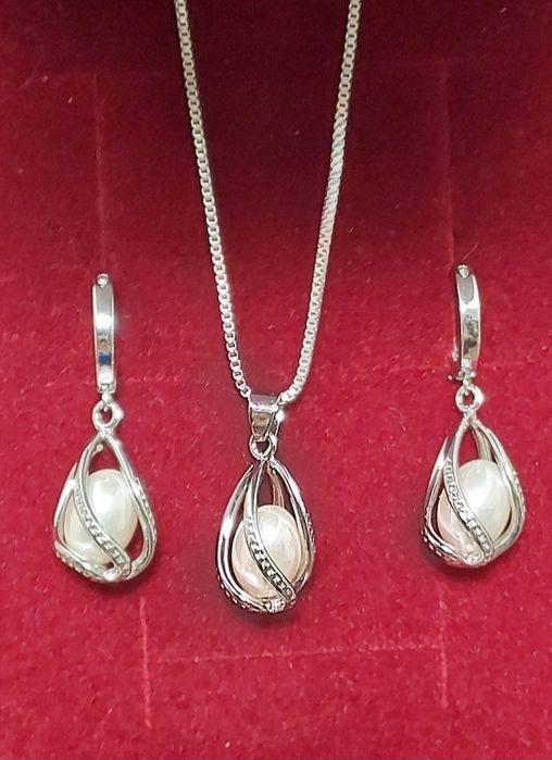 Srebrny komplet biżuterii gr.925 z perłą