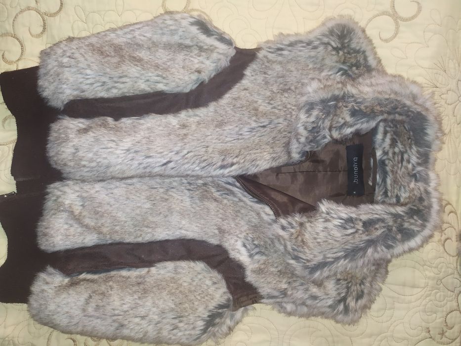 Безрукавка на дівчинку 7-9років