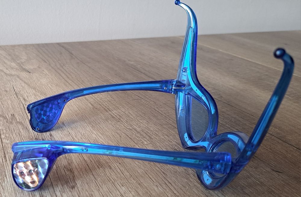 Óculos divertidos com led's