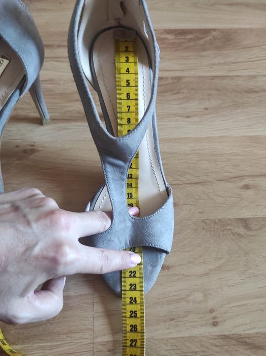 Buty na szpilce ,rozm. 36