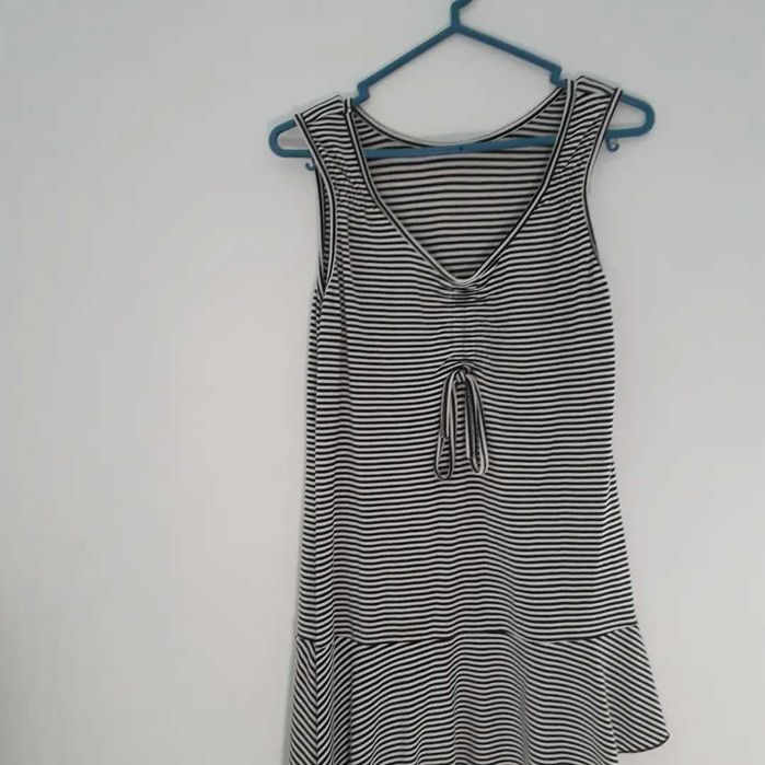 Vestido ás riscas Preto e Branco