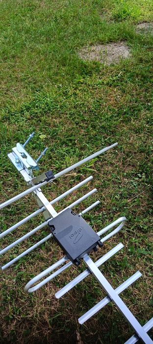 Zestaw antenowy . Gotowy do użycia .