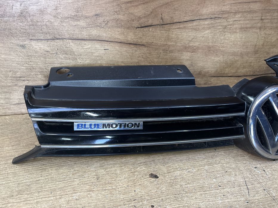 Grill/ atrapa/ kratka zderzaka Volkswagen Golf 6