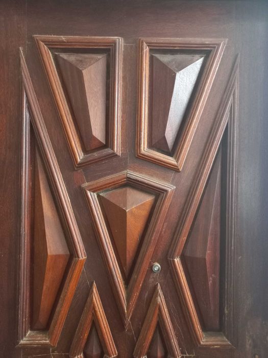 Porta de Madeira de Sucupira