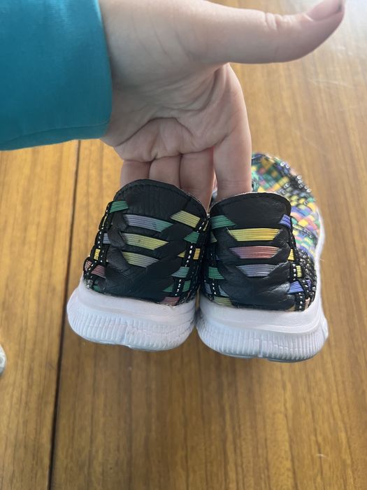 Легеньке взуття