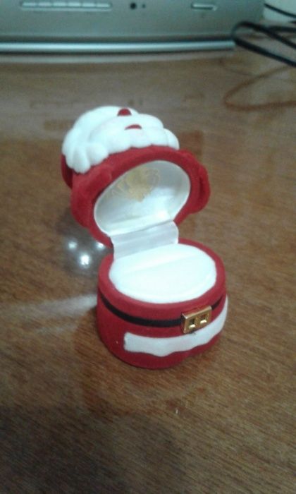 Продаются бархатные футляры для украшений