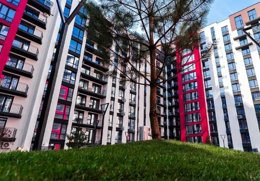 Продаж квартири за вигідною ціною, поруч міське озеро, Manhattan - More
