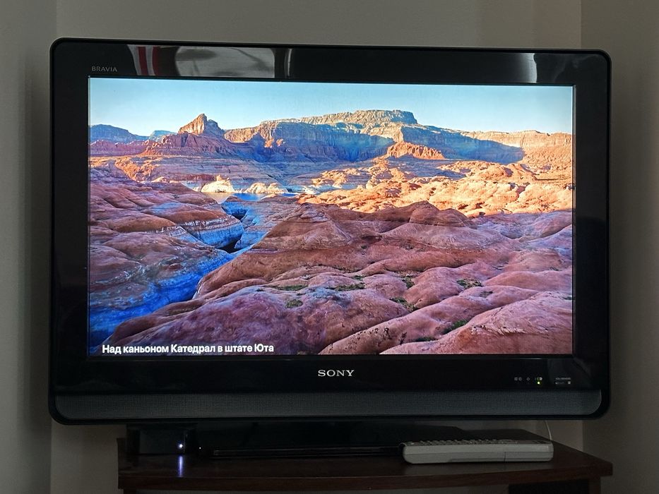 SONY KDL32S4000 +подставка +пульт +коробка