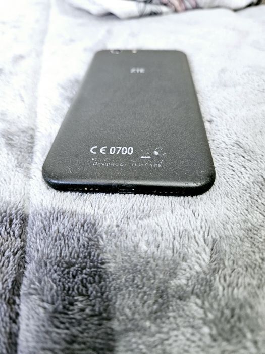 Telemóvel ZTE Blade a512