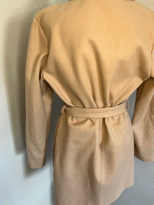 Casaco elegante bege