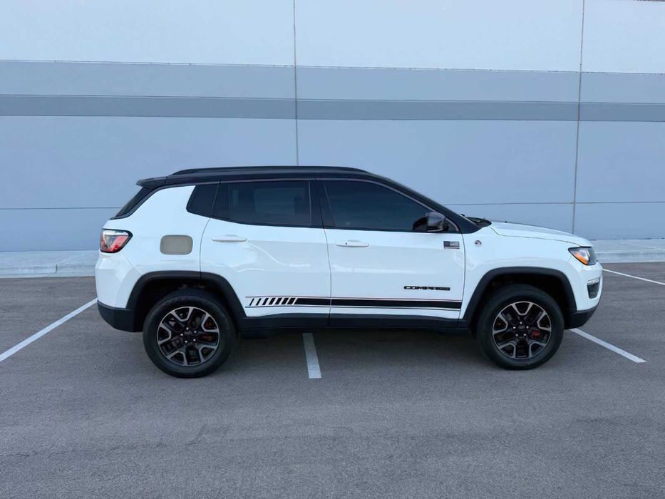 Jeep Compass Trailhawk      2019
