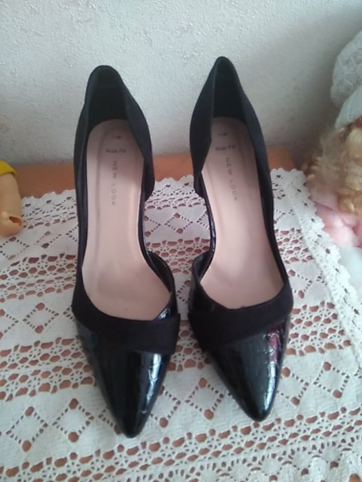 Туфлі 40 р по ст 27 ш 9 см каблук 8 см