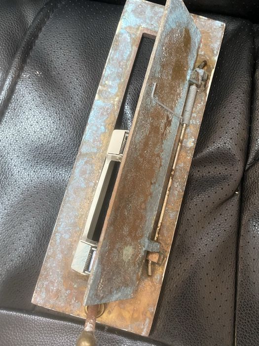 Дверна  поштова скриня