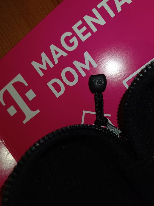 The North Face -Orginalny twarde etui na okulary..idealne z USA.
