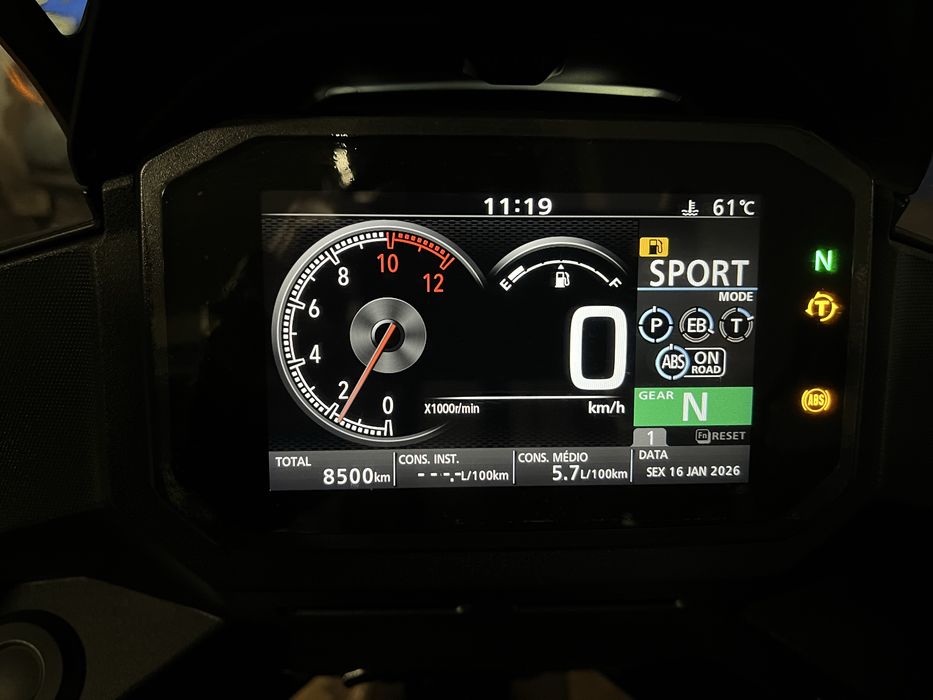 Honda Transalp 750 top