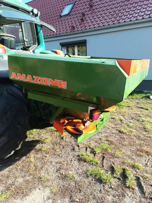 Rozsiewacz Amazone ZA MII 1500