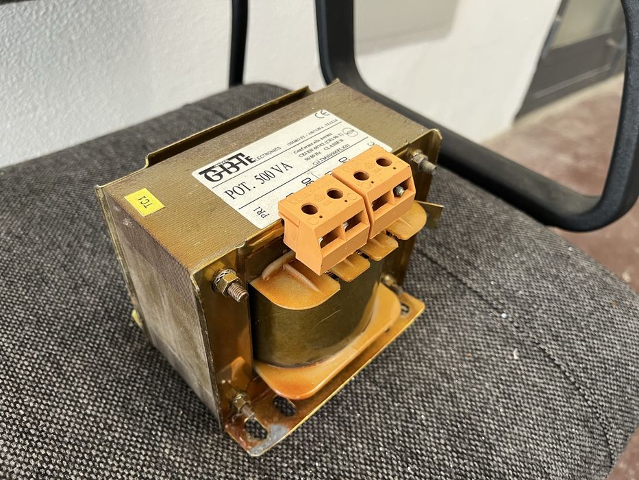 Transformador 380V-220V