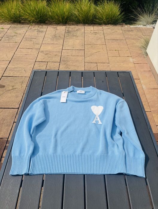 Sweter Ami Paris błękitny