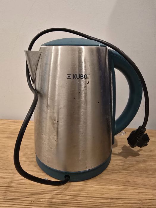 Chaleira Elétrica KUBO em Inox - 1.7L 2200W