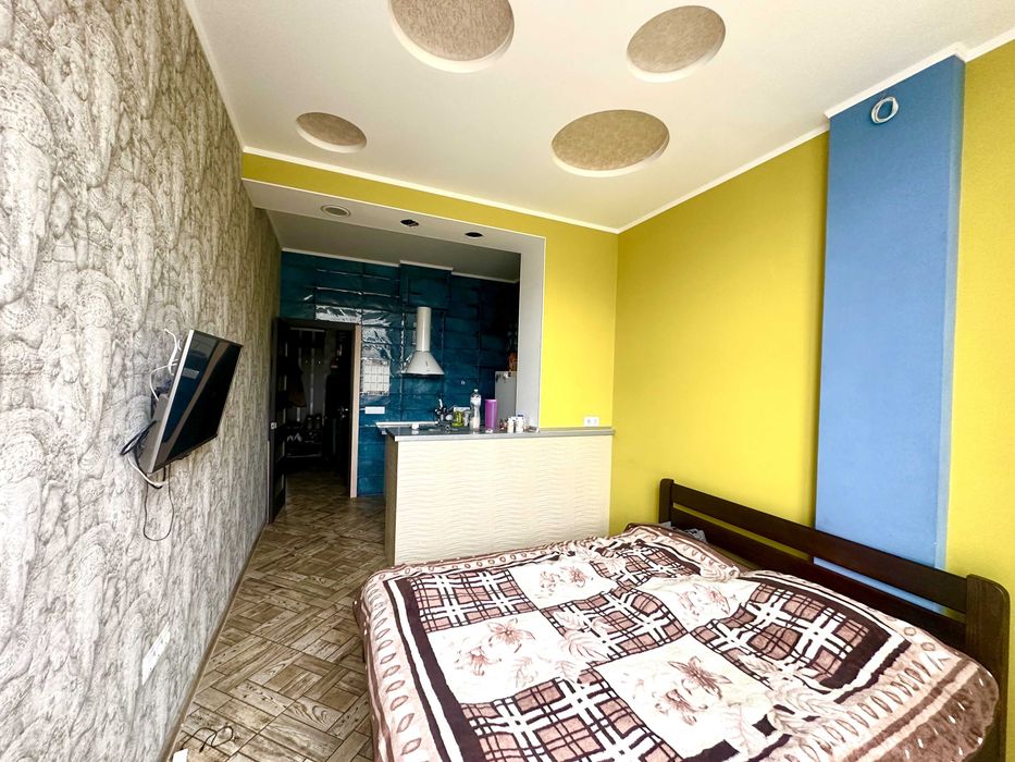 Продаж 1-кімн. квартири 42 м² з ремонтом та меблями — 5 Перлина.
