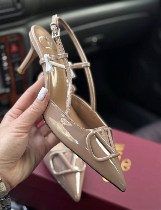 Туфли, слингбеки, лодочки valentino