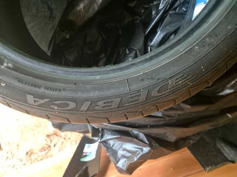 Sprzedam komplet opon Dębica Presto UHP 2 245/45 R18
