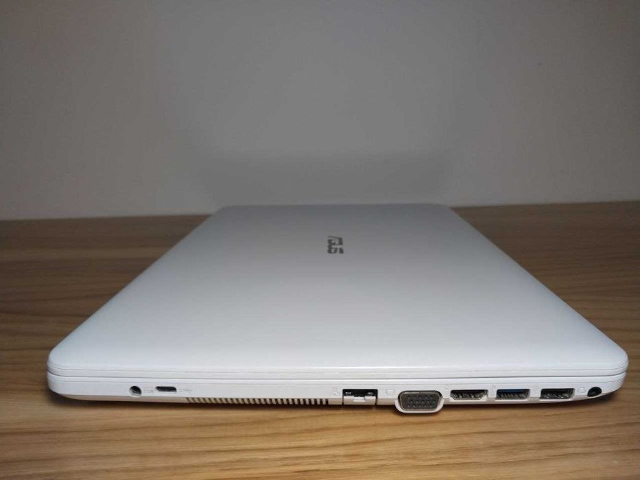 Ноутбук ASUS x541u