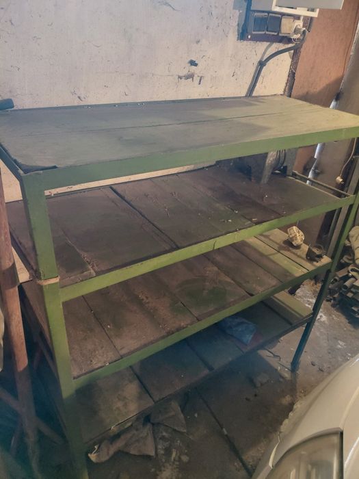 Стеллаж металлический , полки